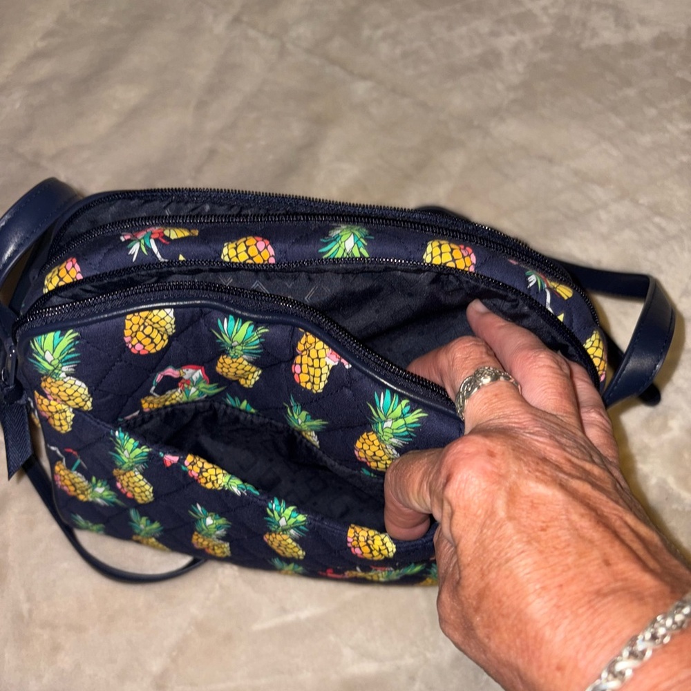 NWT Vera Bradley Toucan Party 4 pc travel set - Picture 11 of 15